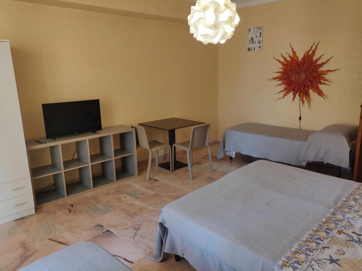 Bed & Breakfast Casa Vittoria Santo Stefano di Camastra Exterior foto