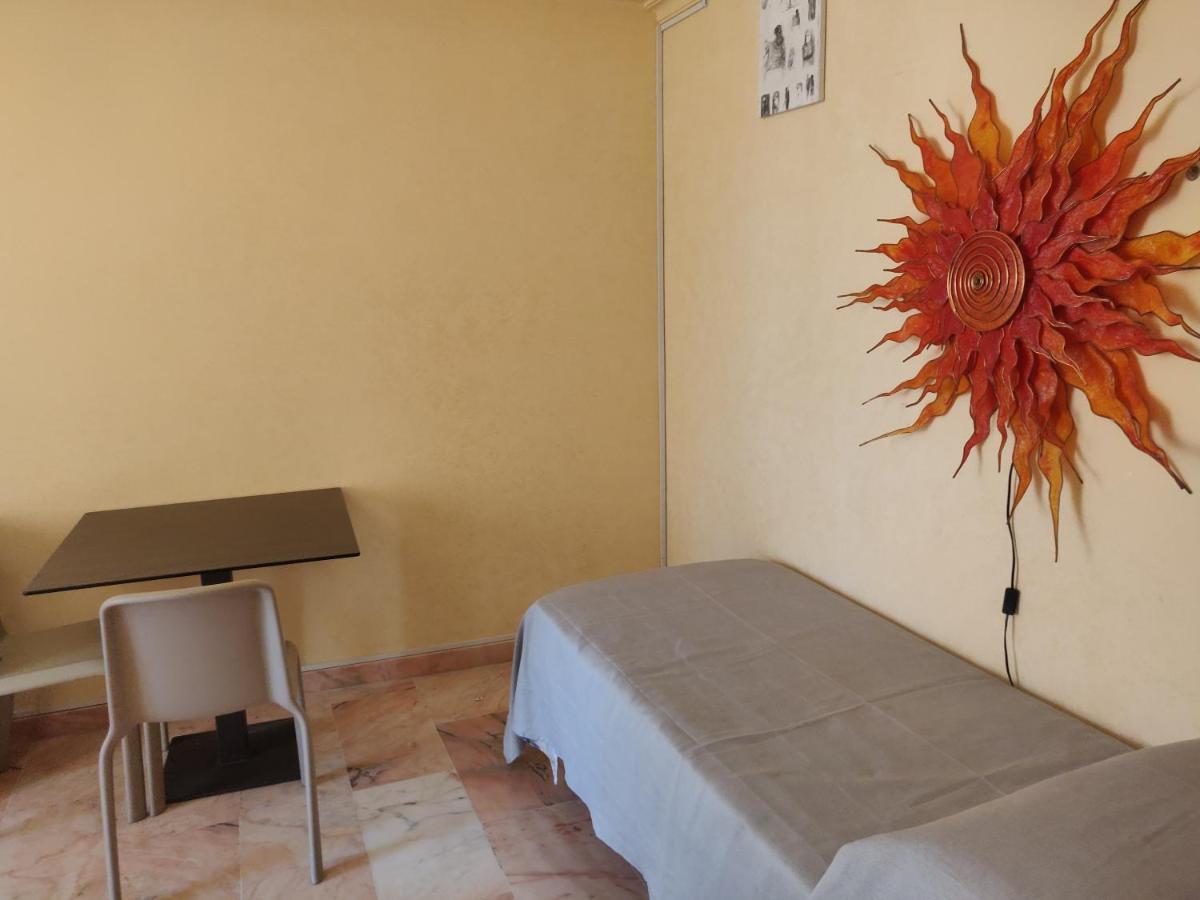 Bed & Breakfast Casa Vittoria Santo Stefano di Camastra Exterior foto